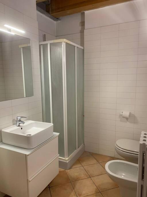 Casa Annais In Zona Ospedale, Autodromo, Parco Appartement Monza Buitenkant foto